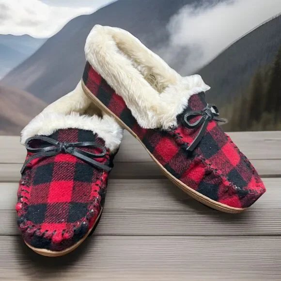 J Crew NWOT Red & Black Buffalo Plaid Faux-Shearling Moccasin Slippers Size 9 - Picture 1 of 9